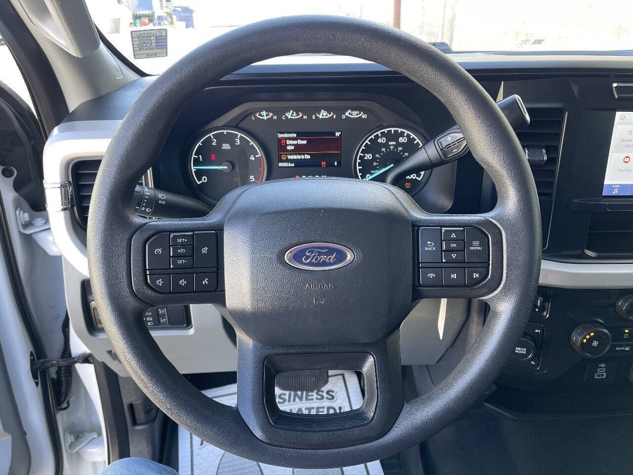 Used 2024 Ford F250 XLT w/ FX4 Off-Road Package AWD/4WD image 15
