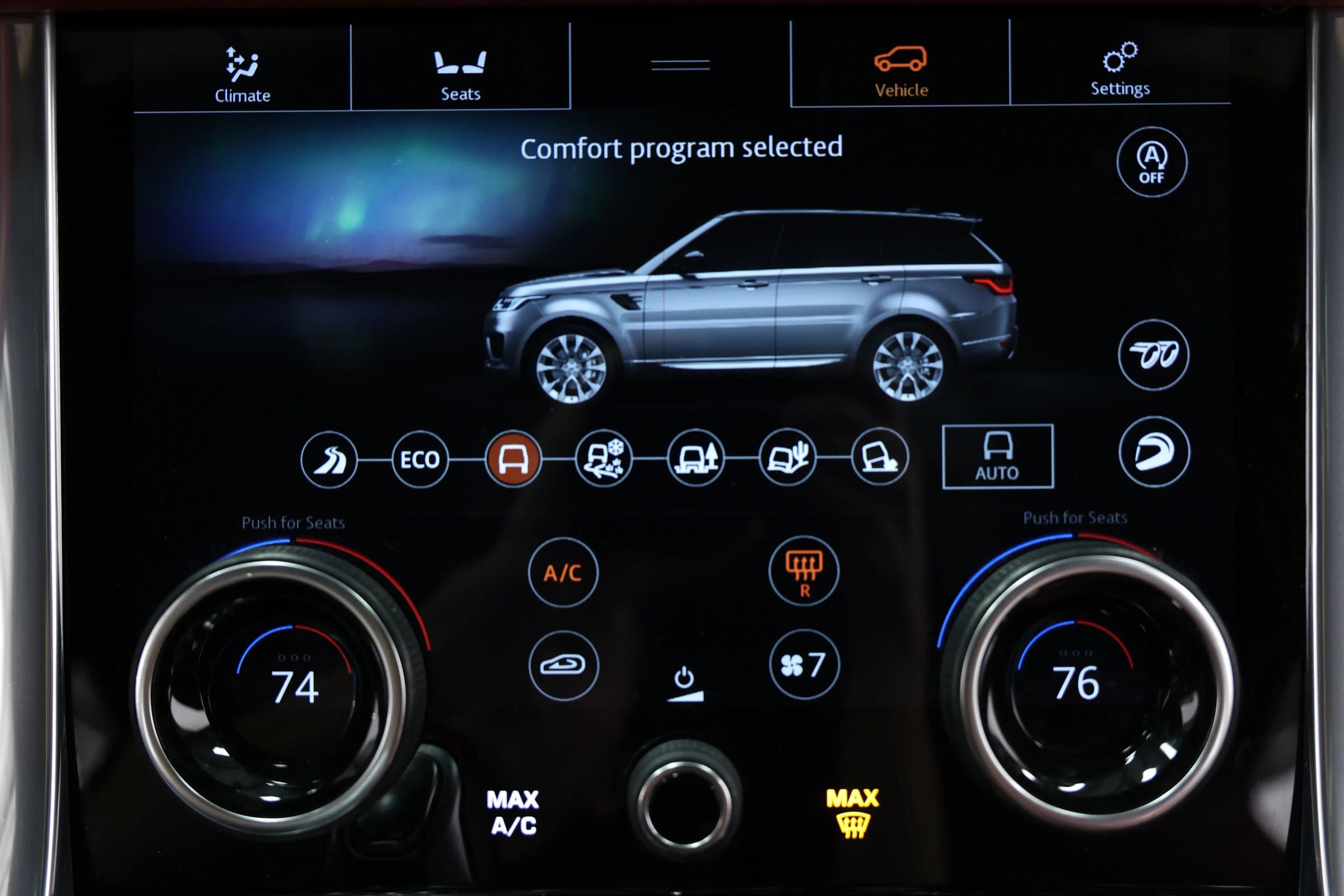 Used 2020 Land Rover Range Rover Sport SVR image 37