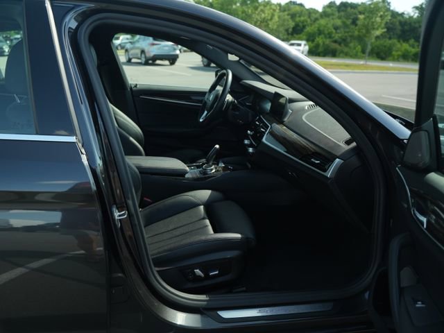 Used 2020 BMW 530i w/ Convenience Package RWD image 20