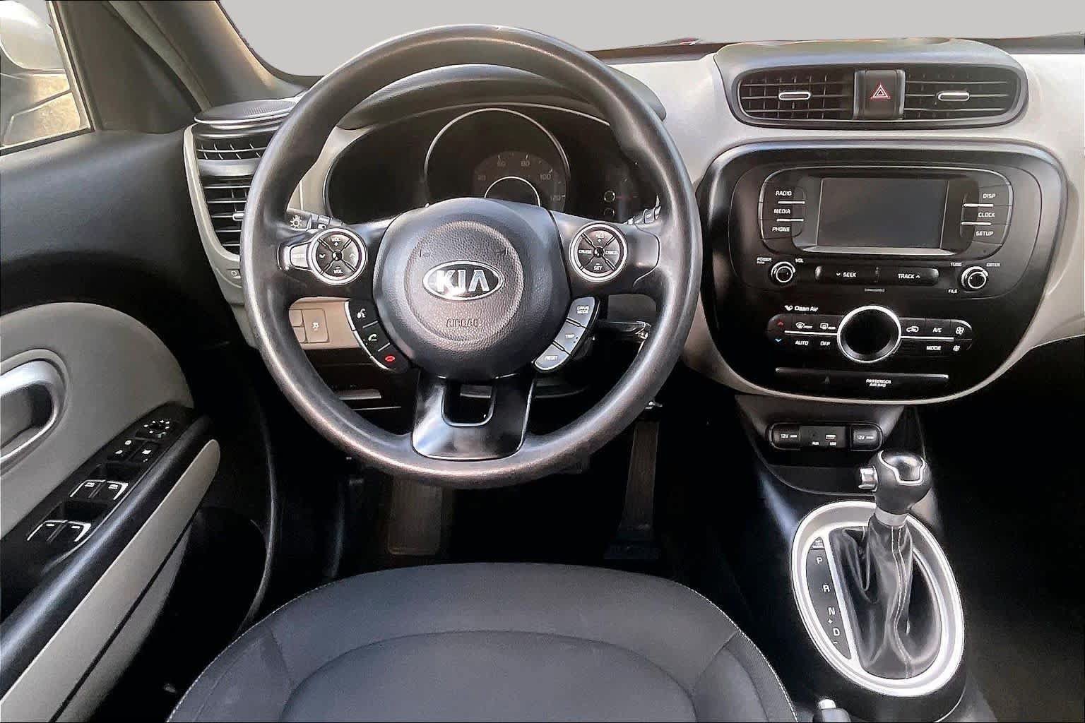 Used 2017 Kia Soul + FWD image 6