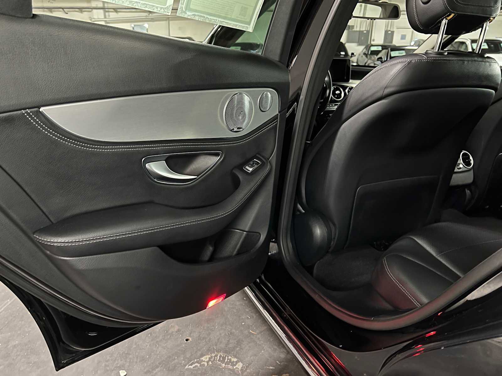 Used 2015 Mercedes-Benz C 300 4MATIC Sedan image 17