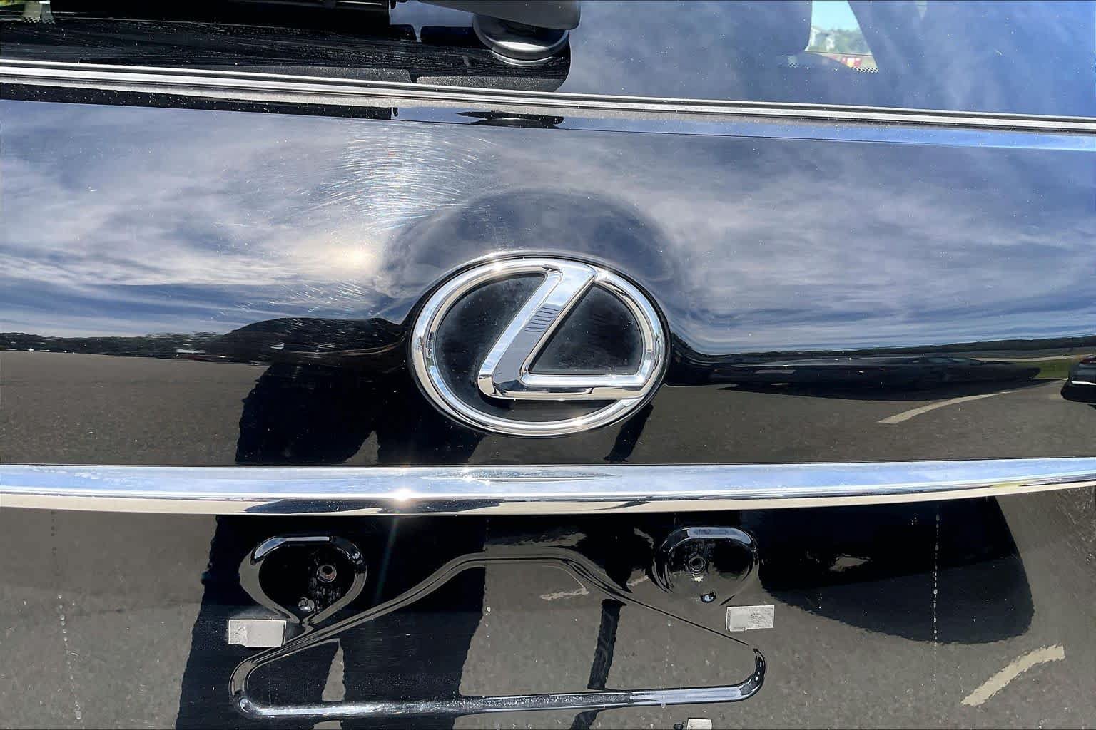 Used 2017 Lexus NX 200t AWD w/ Premium Package image 32