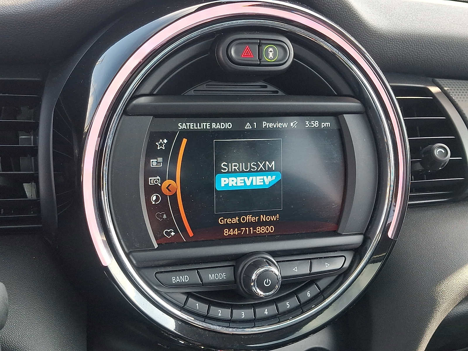 Used 2020 MINI Cooper 2-Door Hardtop w/ Storage Package FWD image 19