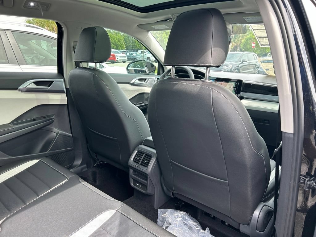 New 2026 Volkswagen Taos SEL AWD/4WD image 49