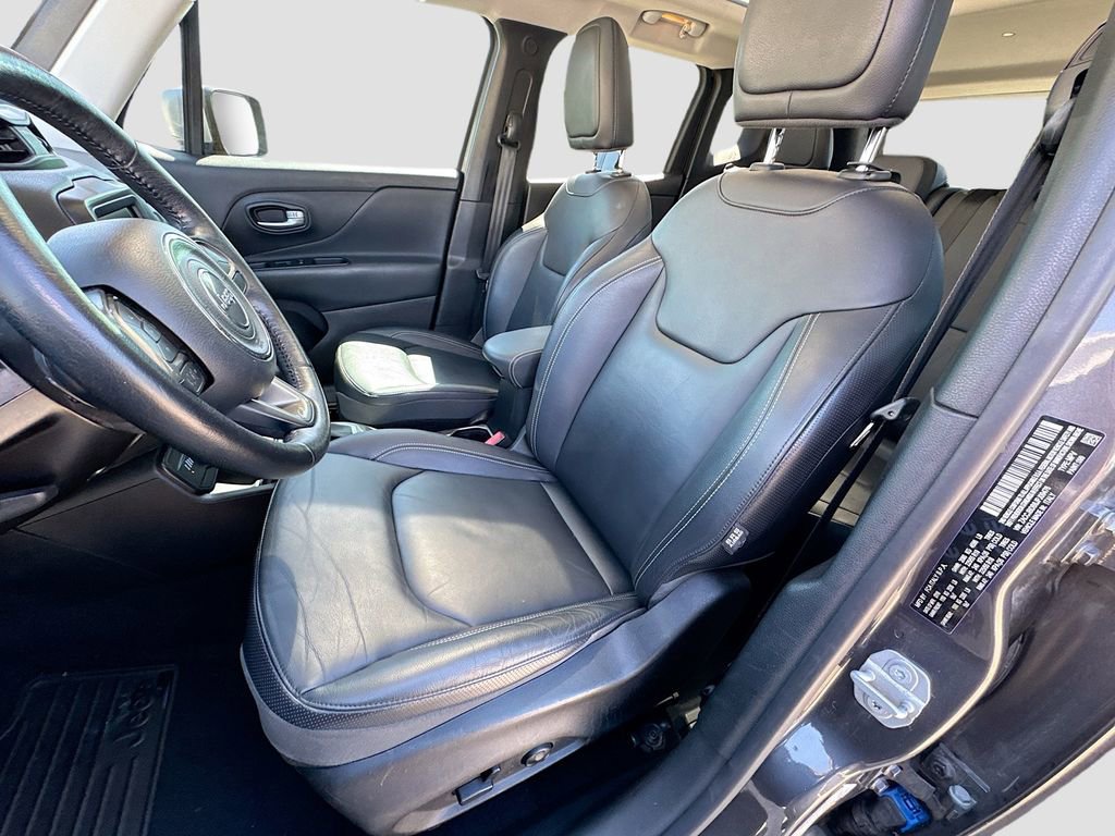 Used 2018 Jeep Renegade Limited w/ Safety & Security Group AWD/4WD image 23