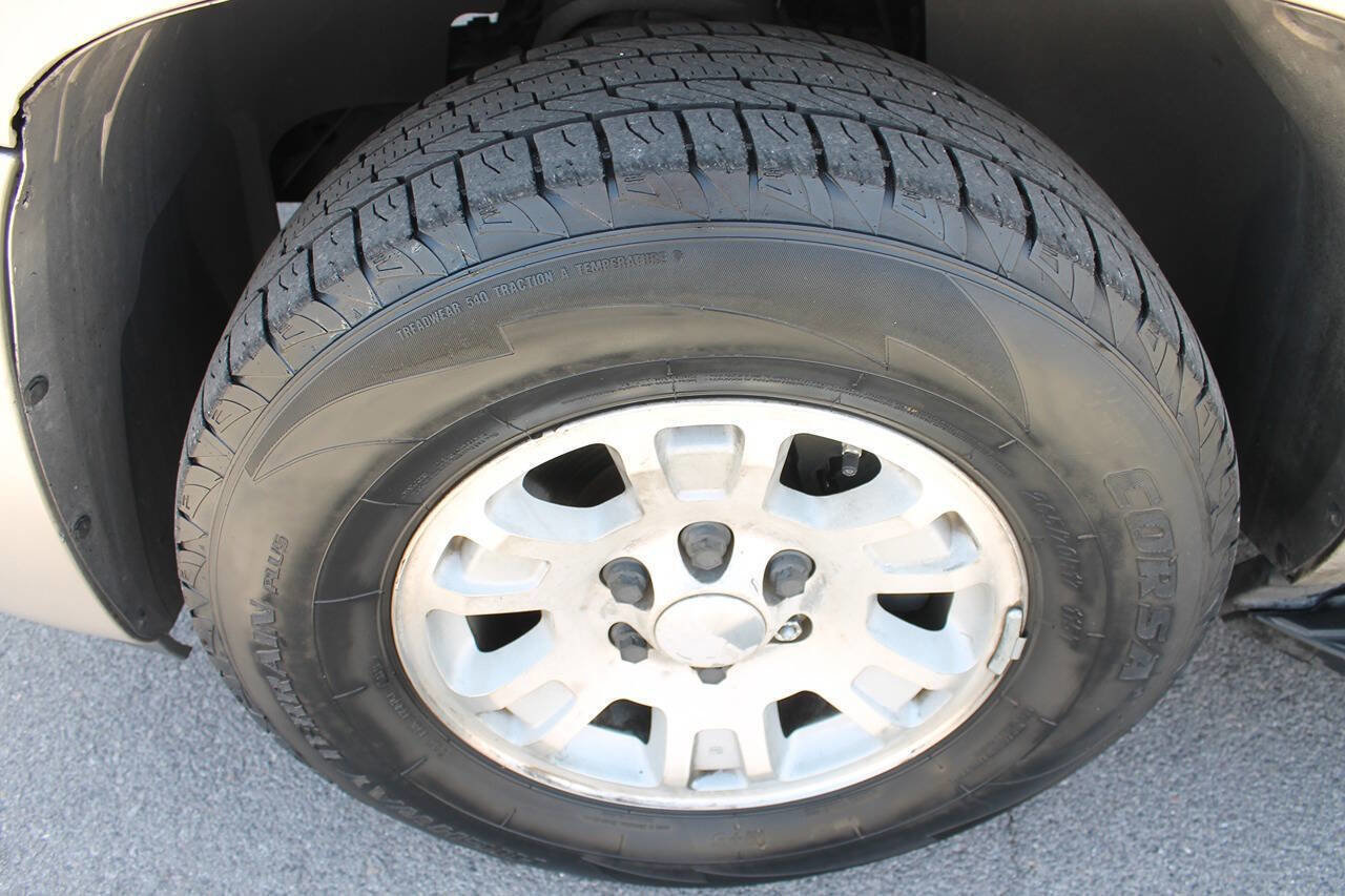 Used 2007 GMC Yukon SLE RWD image 10