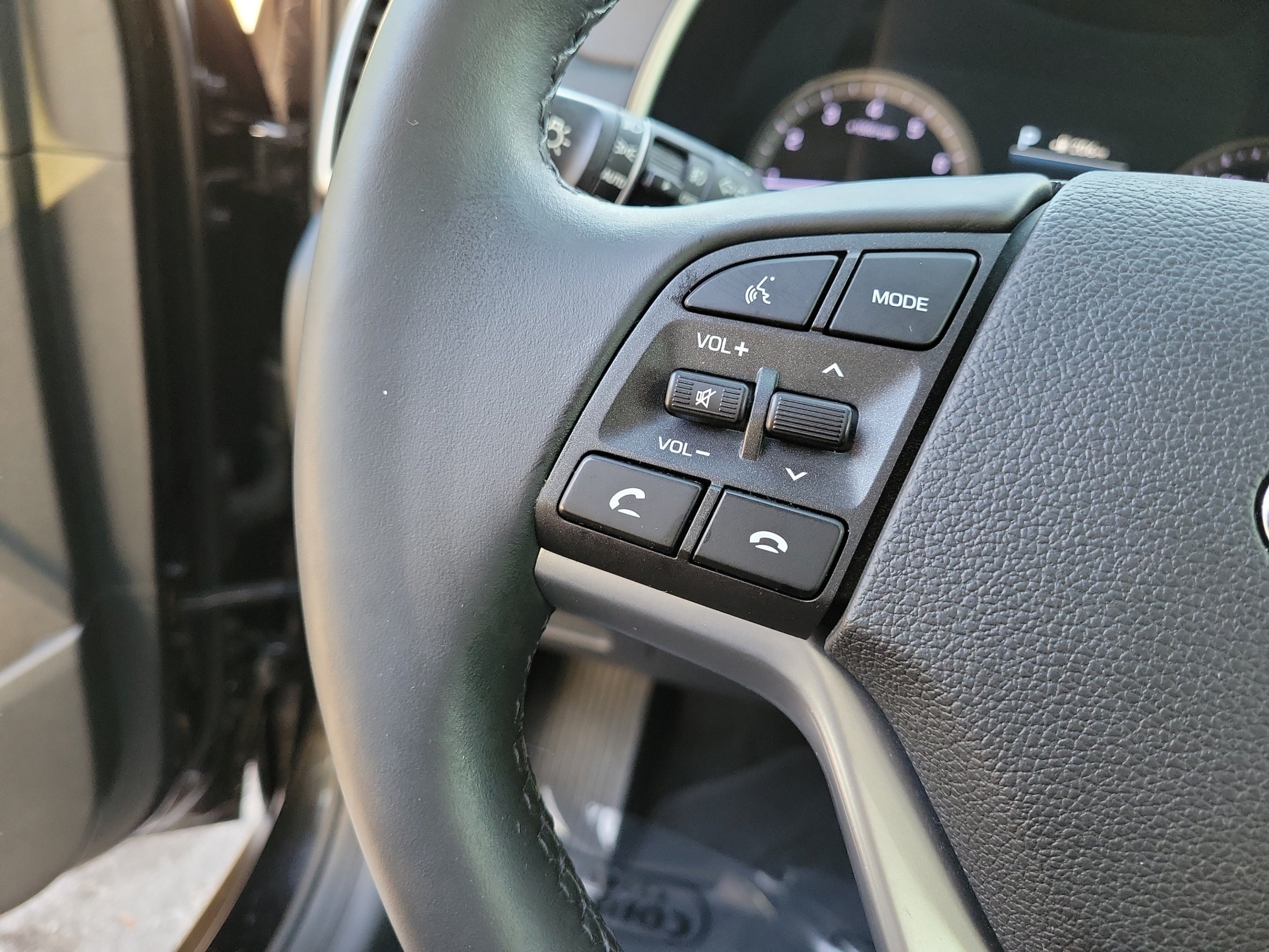 Used 2021 Hyundai Tucson Ultimate w/ Cargo Package FWD image 27