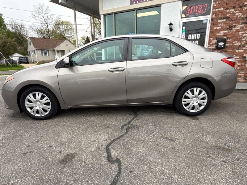 Used 2014 Toyota Corolla LE FWD image 8