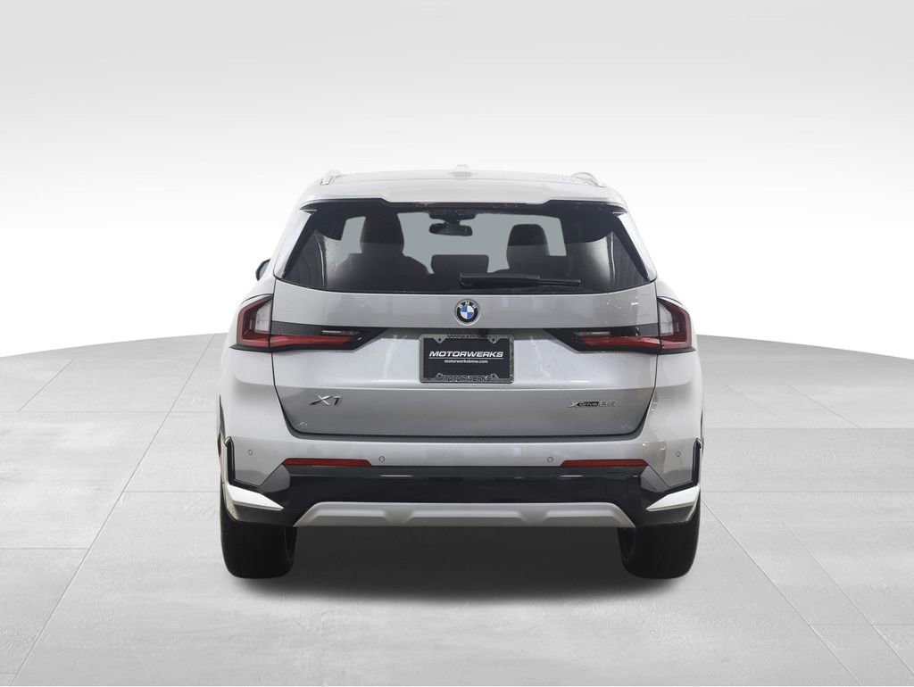 New 2026 BMW X1 xDrive28i w/ Technology Package image 4