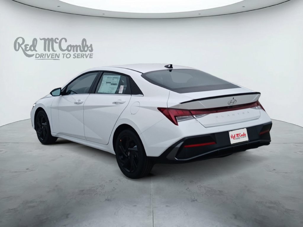 New 2026 Hyundai Elantra SEL Sport FWD image 3