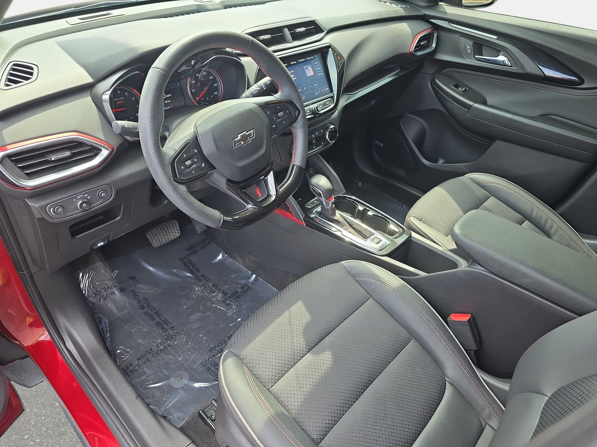 Used 2023 Chevrolet TrailBlazer RS w/ Sun and Liftgate Package FWD image 16