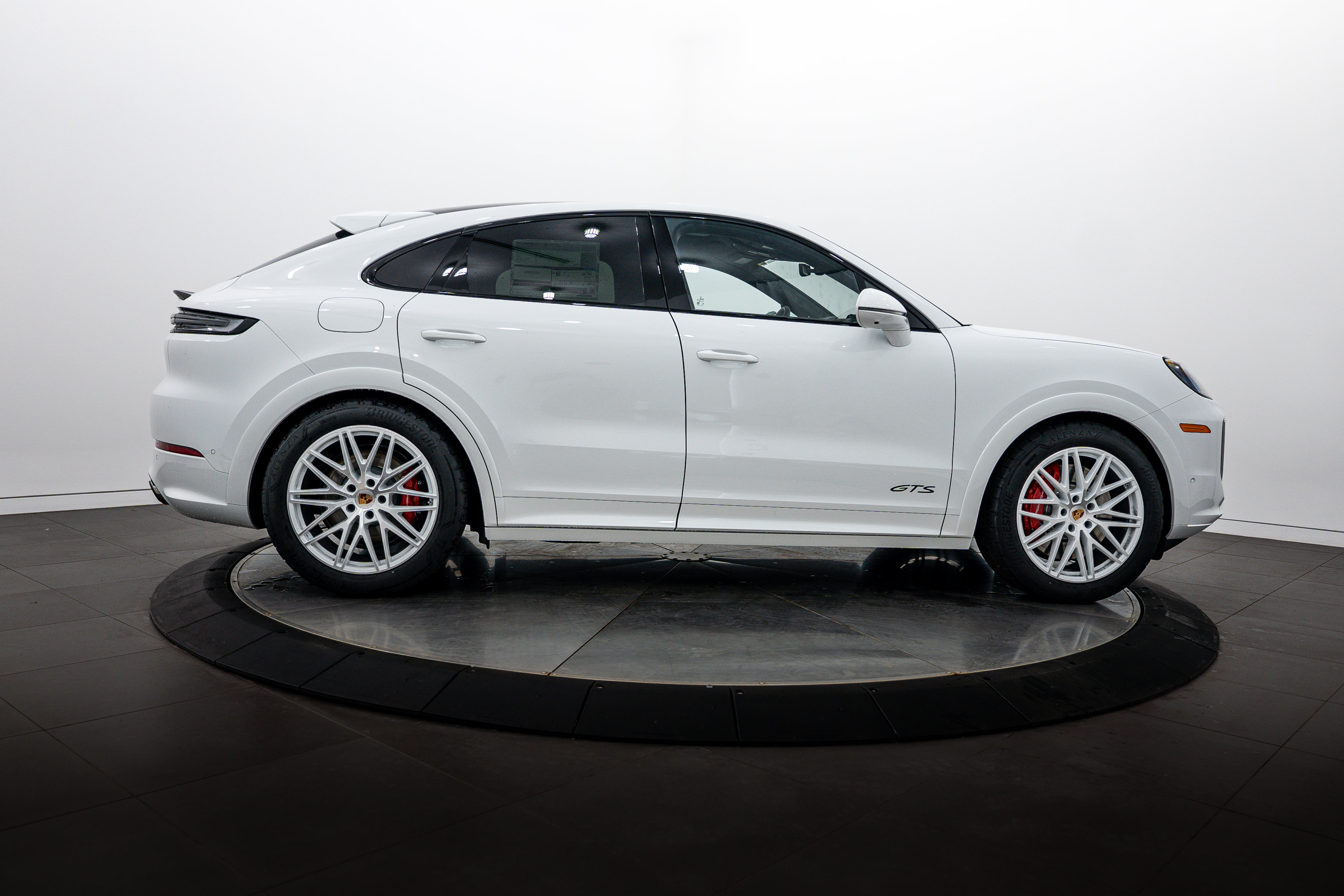 New 2026 Porsche Cayenne GTS AWD/4WD image 8