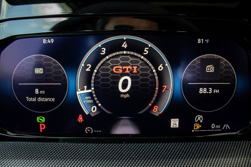 New 2025 Volkswagen GTI SE image 3