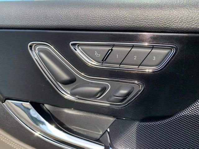 New 2025 Lincoln Corsair Reserve w/ Equipment Group 202A image 14