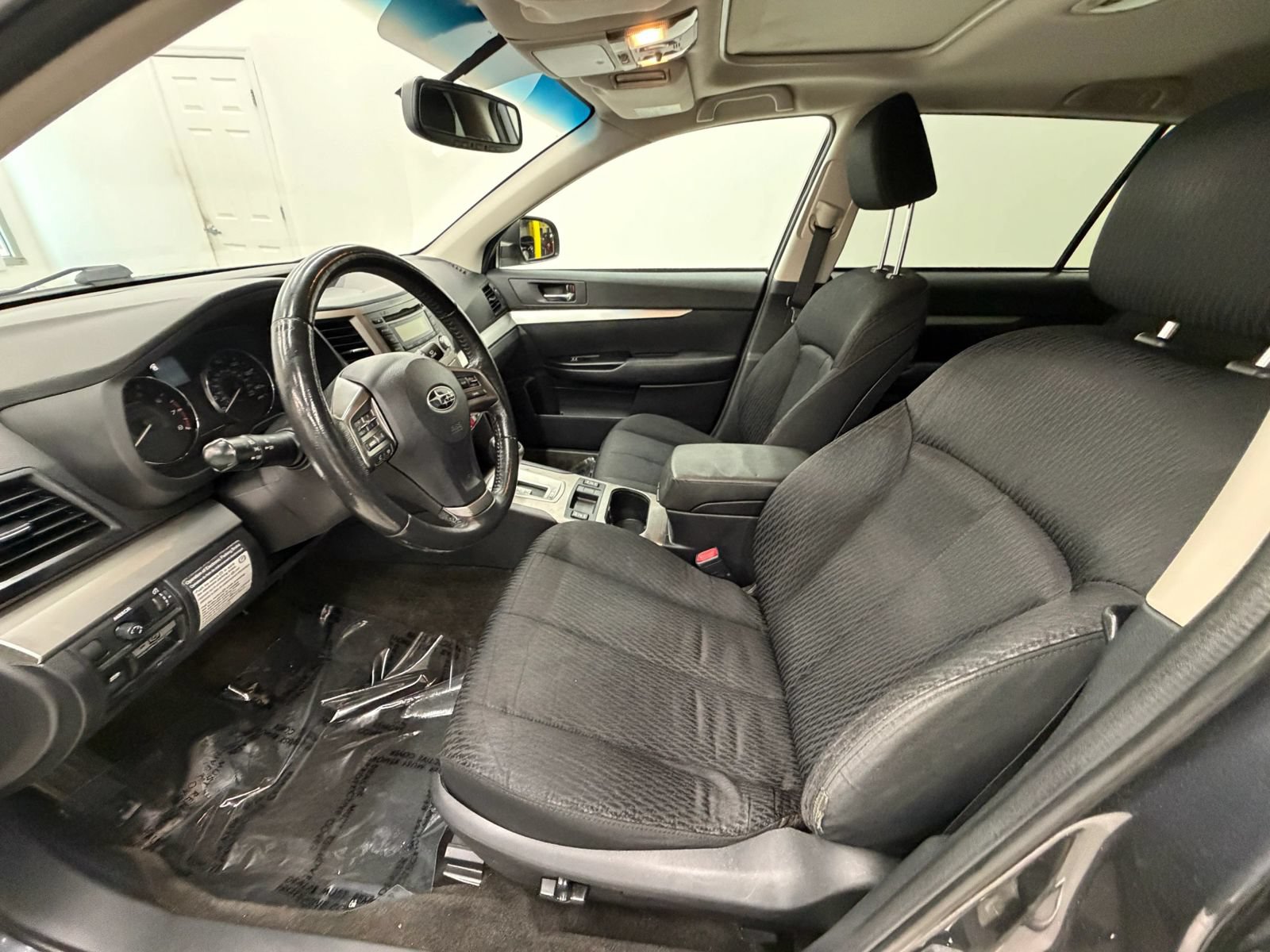 Used 2012 Subaru Outback 2.5i Premium AWD/4WD image 14