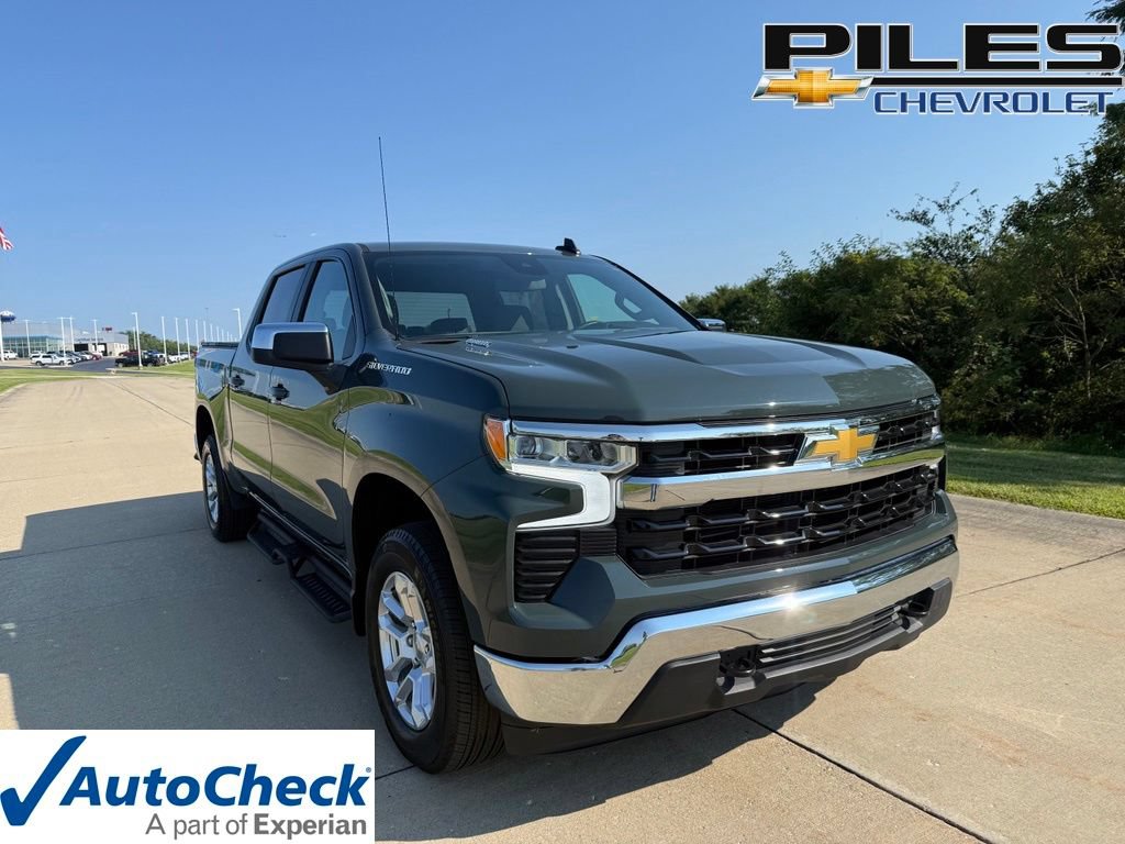 Used 2026 Chevrolet Silverado 1500 LT AWD/4WD image 1