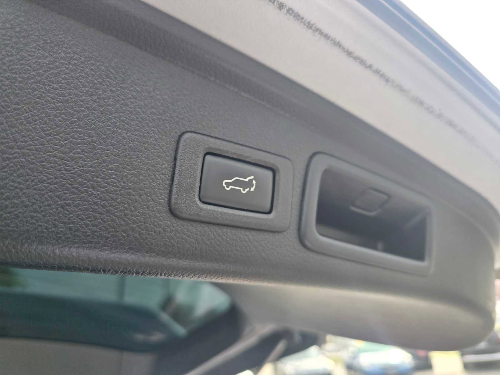 Used 2015 Subaru Forester 2.0XT Touring w/ Eyesight & Navigation System image 19