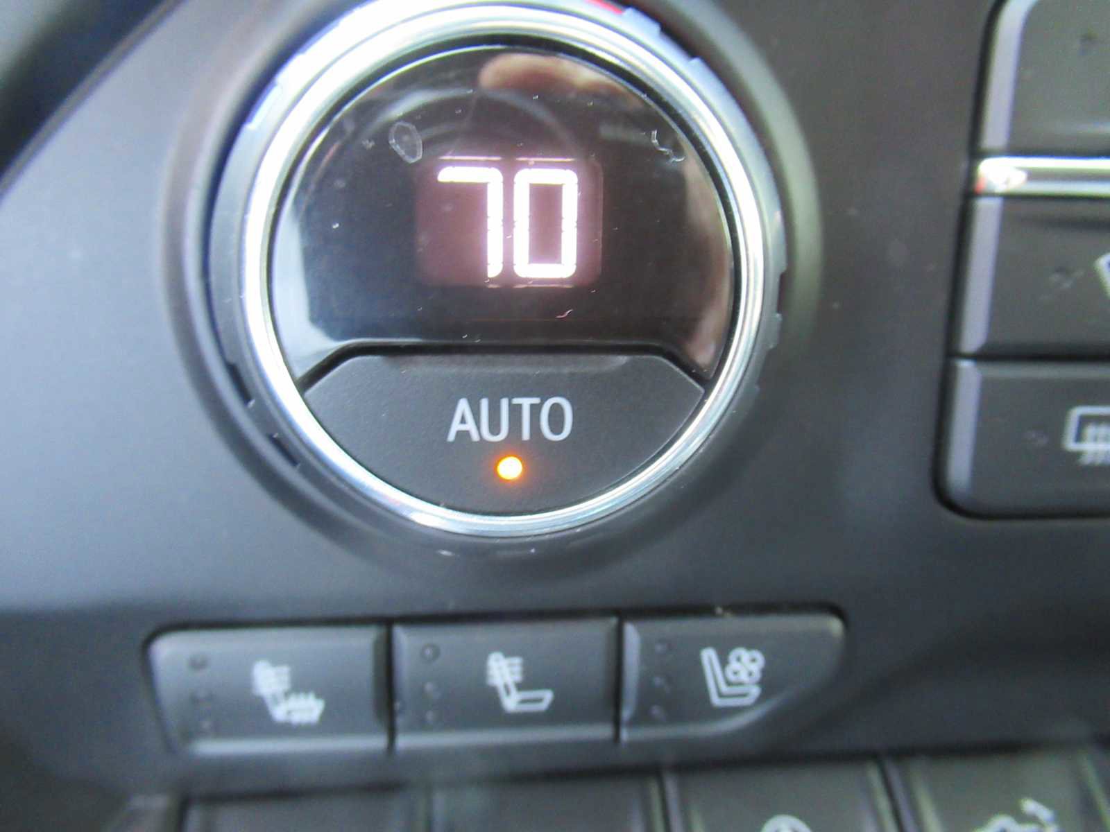 Used 2021 Chevrolet Silverado 1500 LTZ w/ LTZ Premium Package image 45