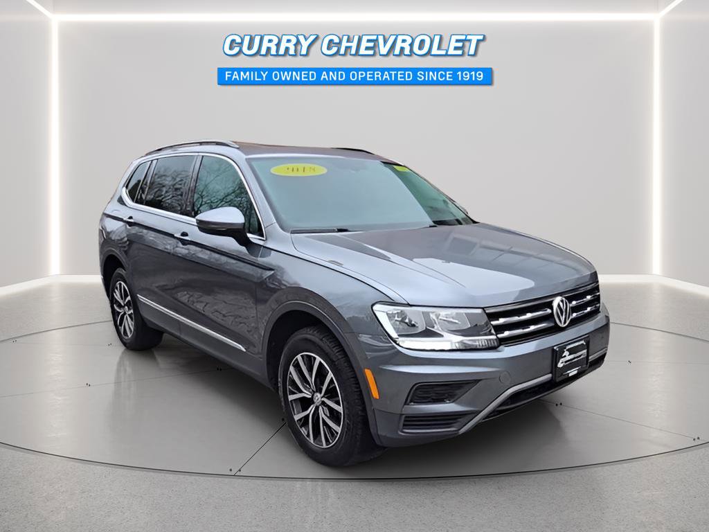 Used 2018 Volkswagen Tiguan SE w/ Panoramic Sunroof Package image 1