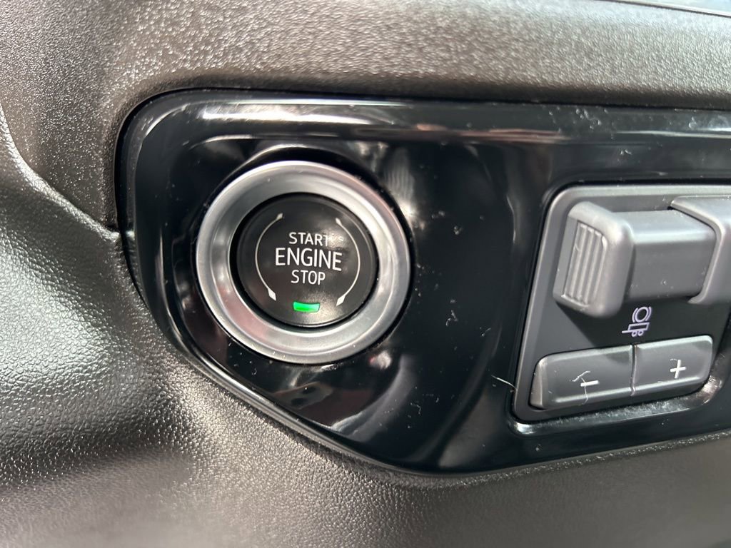 Used 2025 Chevrolet Silverado 1500 LT image 22