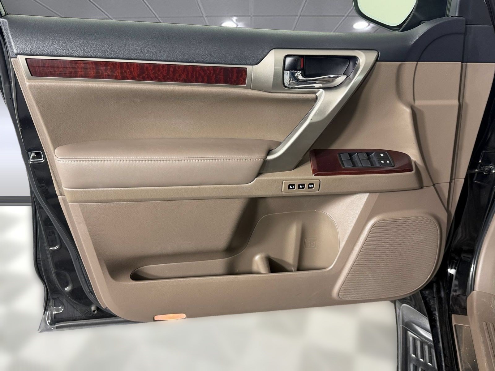 Used 2018 Lexus GX 460 Premium w/ Premium Package AWD/4WD image 11