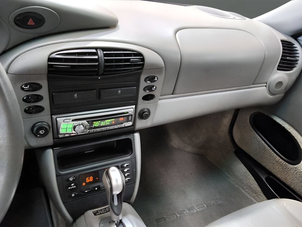 Used 2001 Porsche 911 Carrera RWD image 24