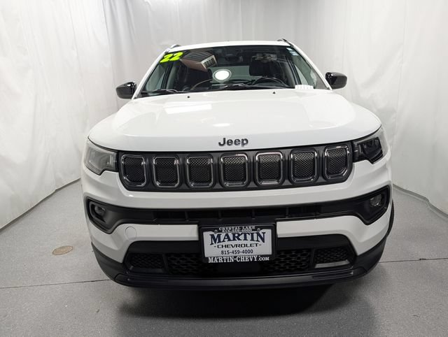 Used 2022 Jeep Compass Latitude w/ Sun and Sound Group AWD/4WD image 7