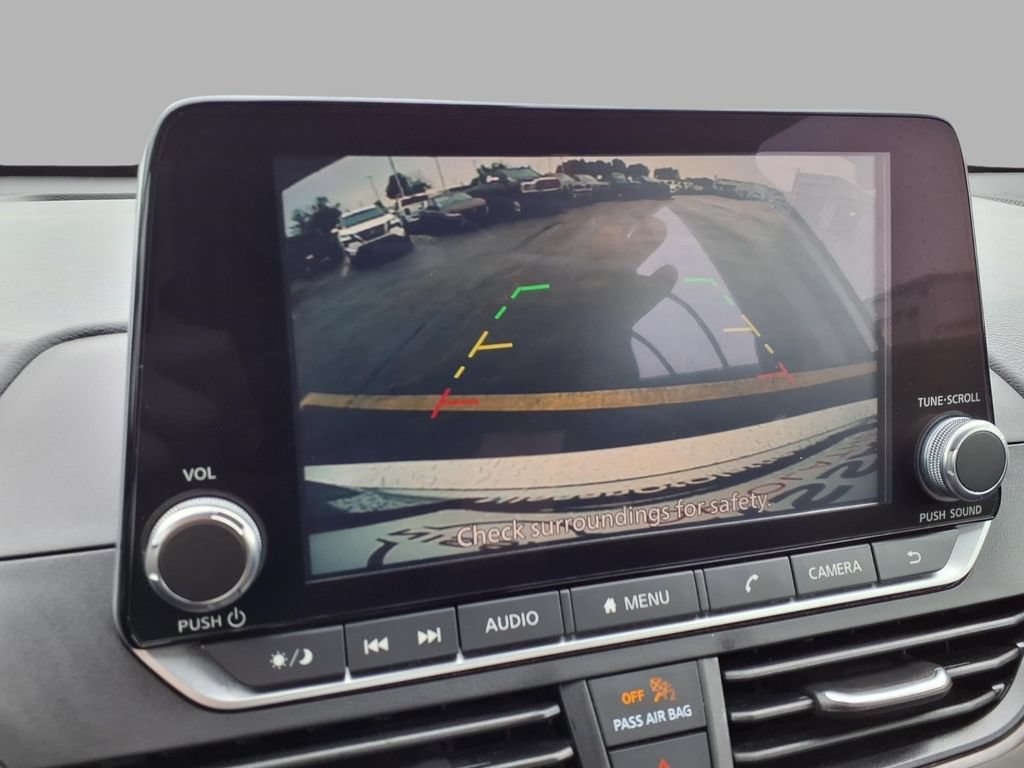 Used 2024 Nissan Altima 2.5 SV FWD image 6