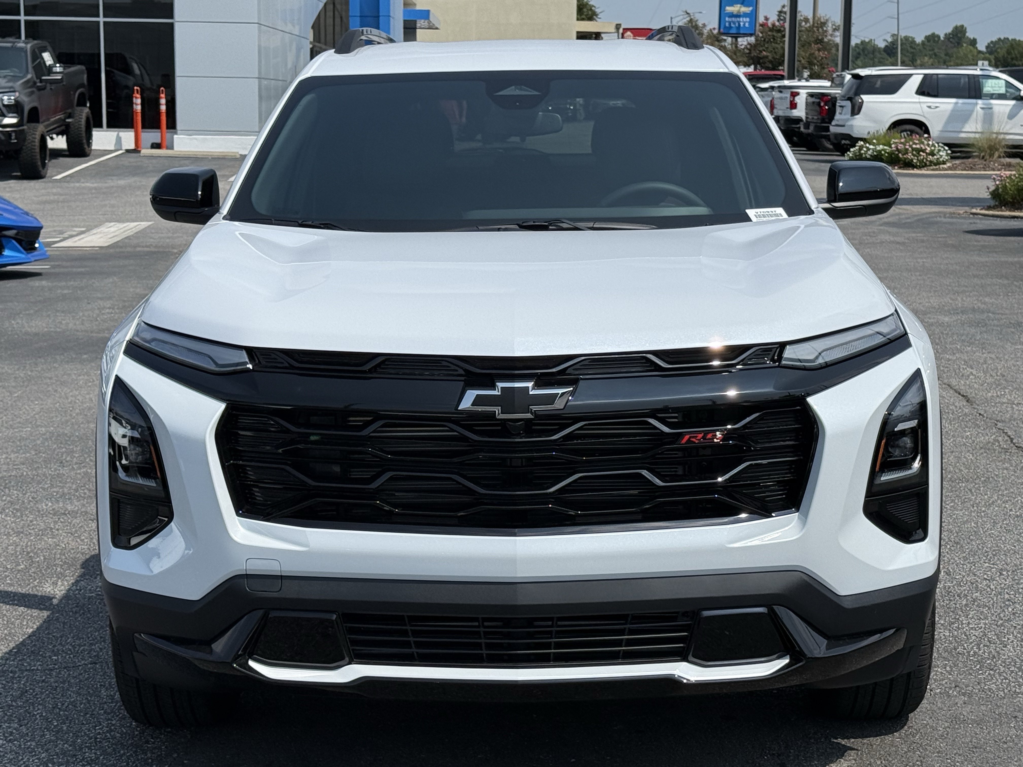 New 2027 Chevrolet Equinox RS AWD/4WD image 3