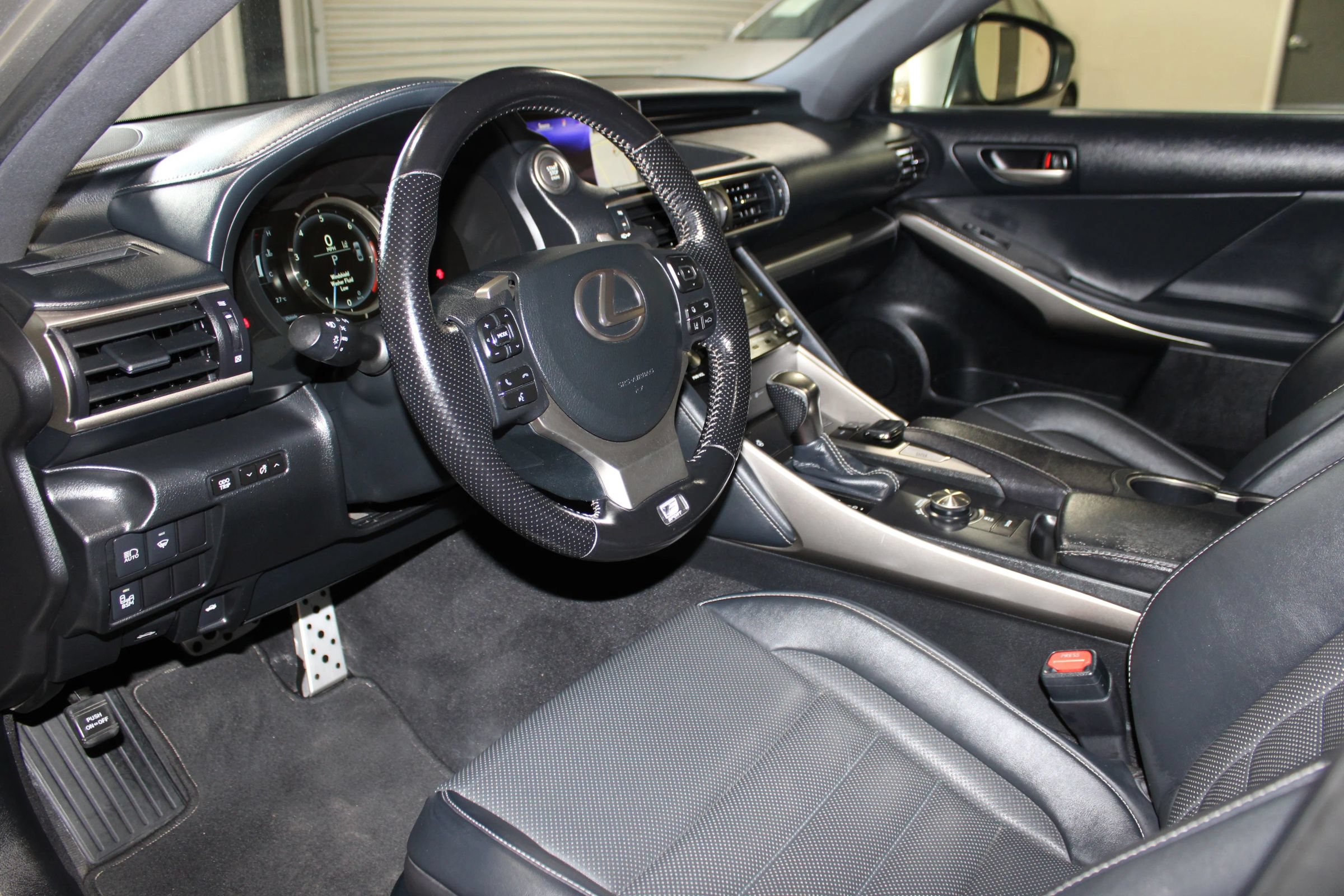 Used 2017 Lexus IS 350 AWD image 25