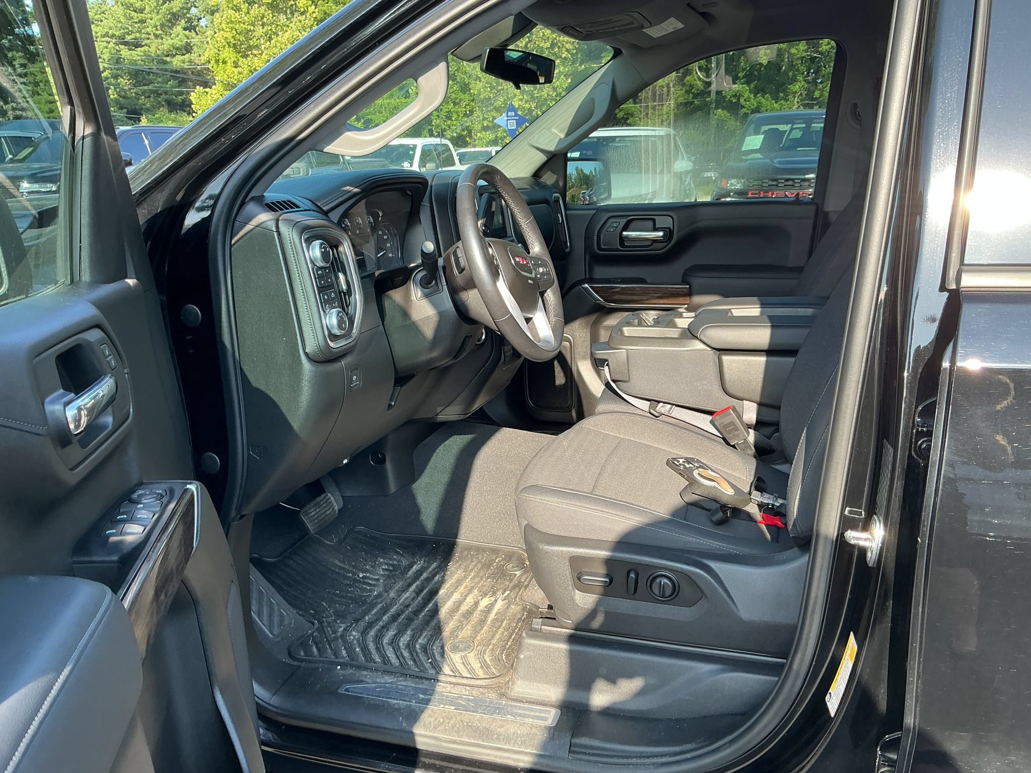 Used 2019 GMC Sierra 1500 Elevation w/ Elevation Value Package AWD/4WD image 5