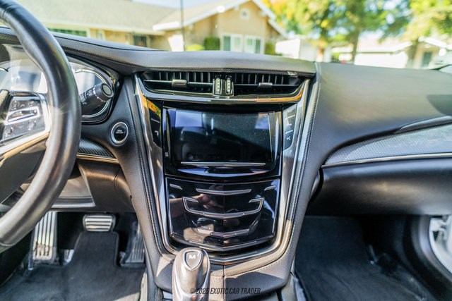 Used 2018 Cadillac CTS V w/ Luxury Package image 21
