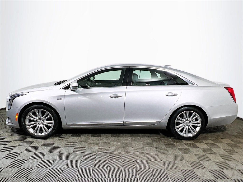 Used 2018 Cadillac XTS Luxury image 5