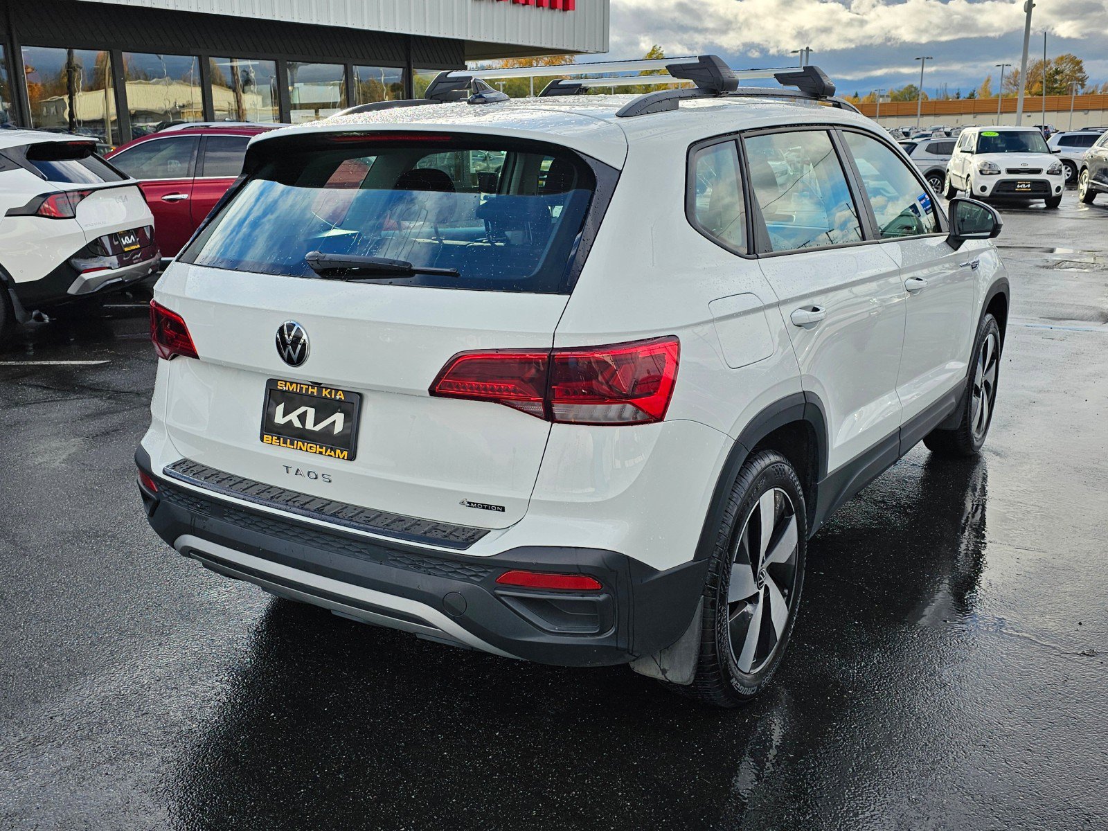 Used 2024 Volkswagen Taos S image 3