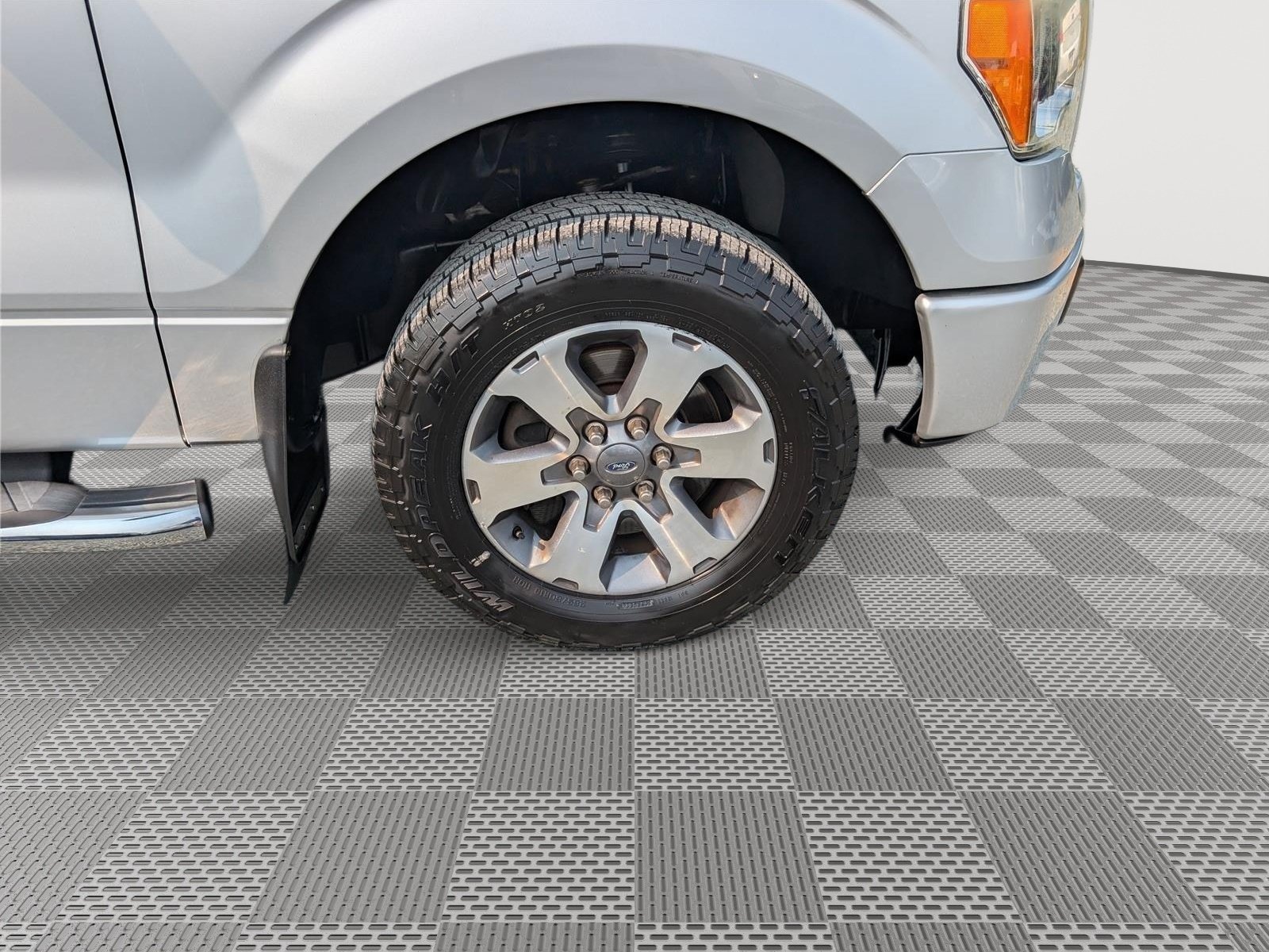 Used 2013 Ford F150 STX w/ Mid Equipment Group RWD image 9