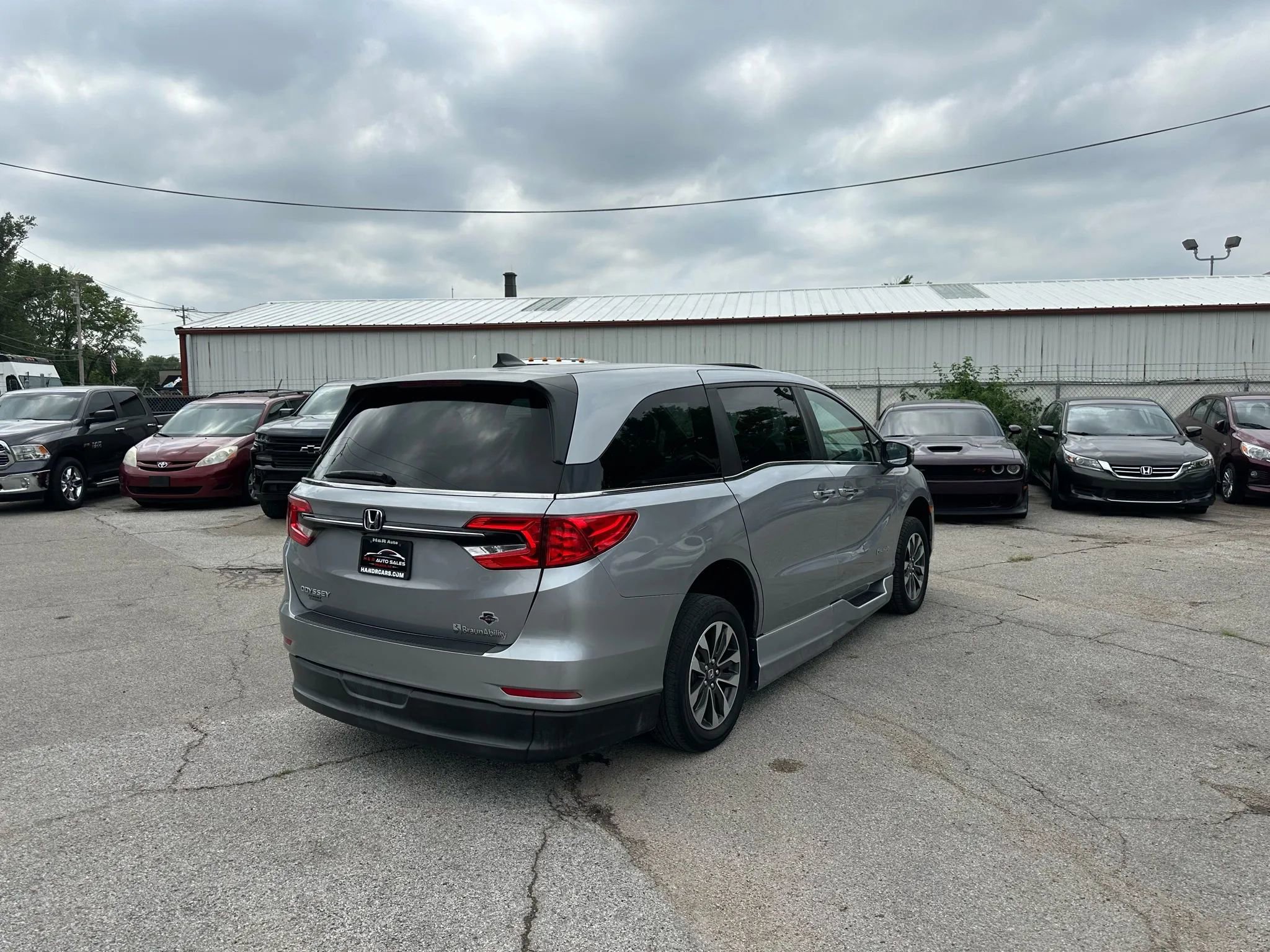 Used 2021 Honda Odyssey EX-L image 5