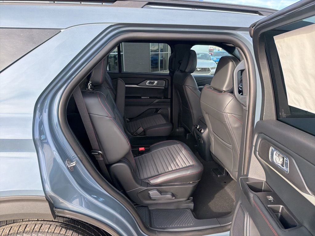 New 2026 Ford Explorer ST-Line image 24