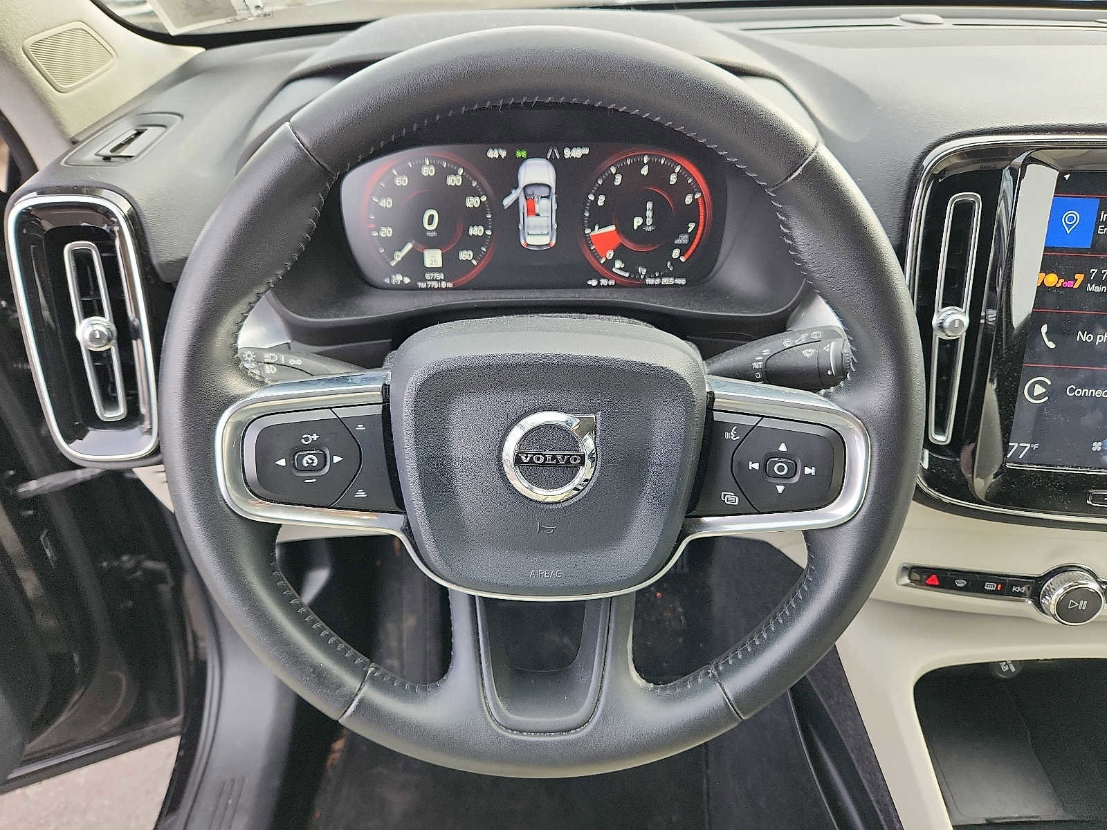 Used 2019 Volvo XC40 T5 Momentum image 19