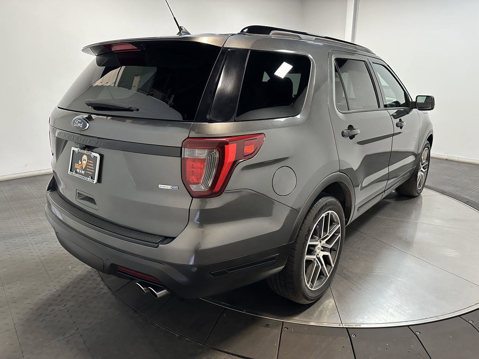 Used 2018 Ford Explorer Sport image 13