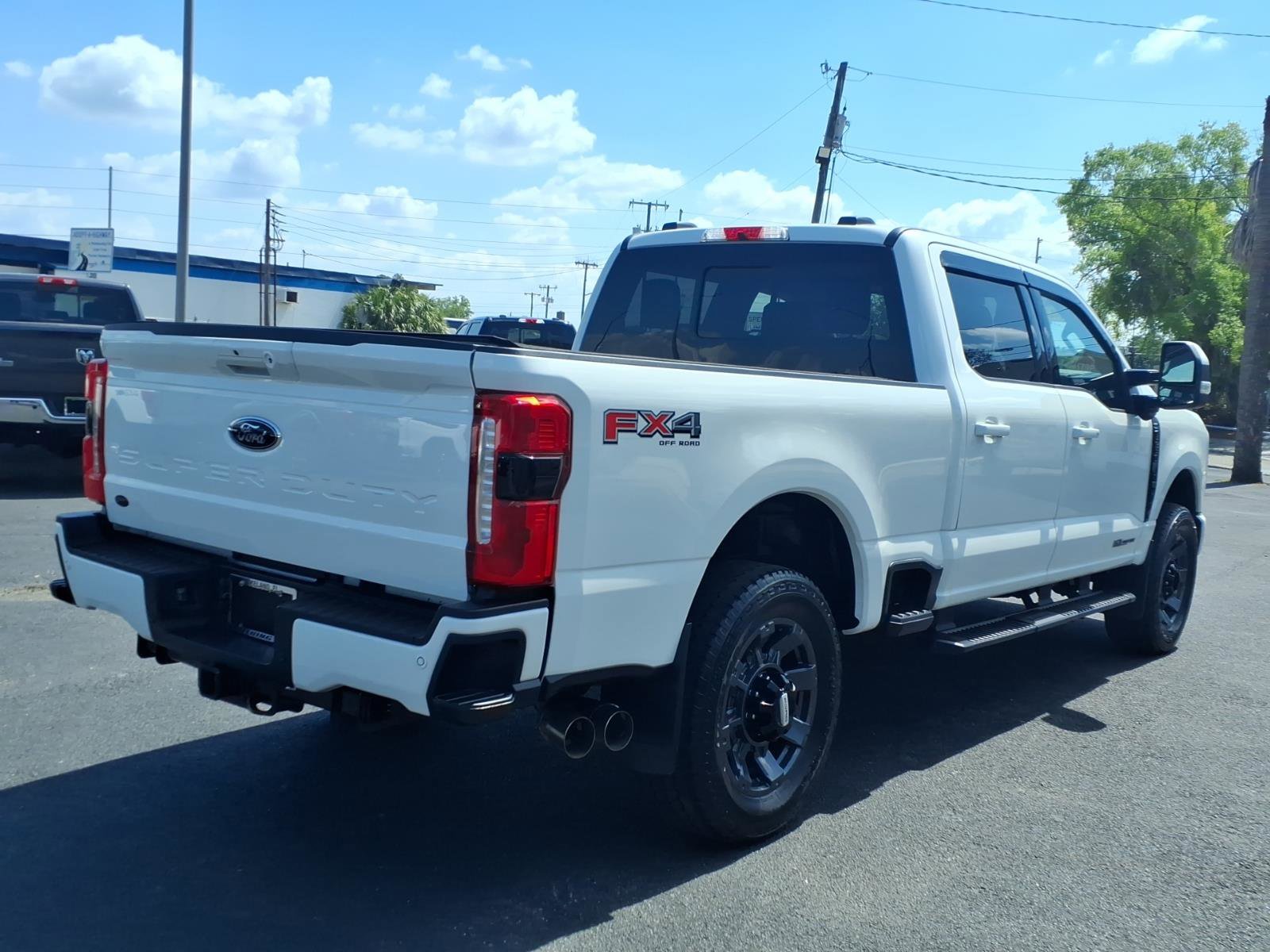 Used 2023 Ford F250 Lariat w/ Lariat Ultimate Package image 6