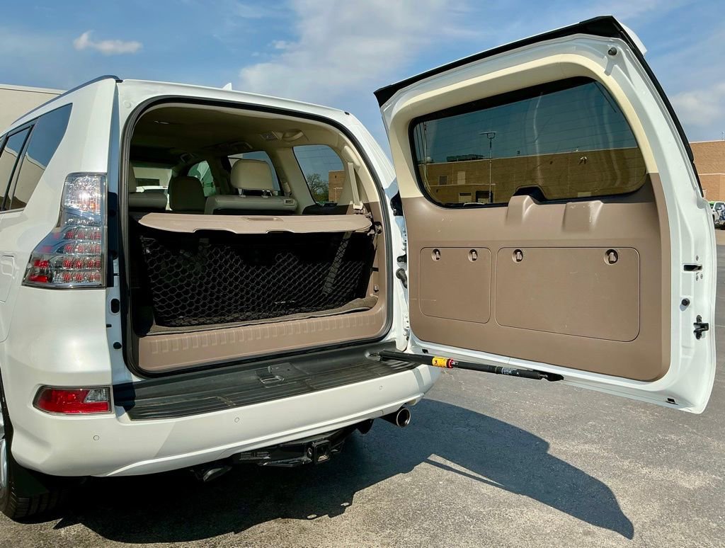 Used 2017 Lexus GX 460 Premium image 18