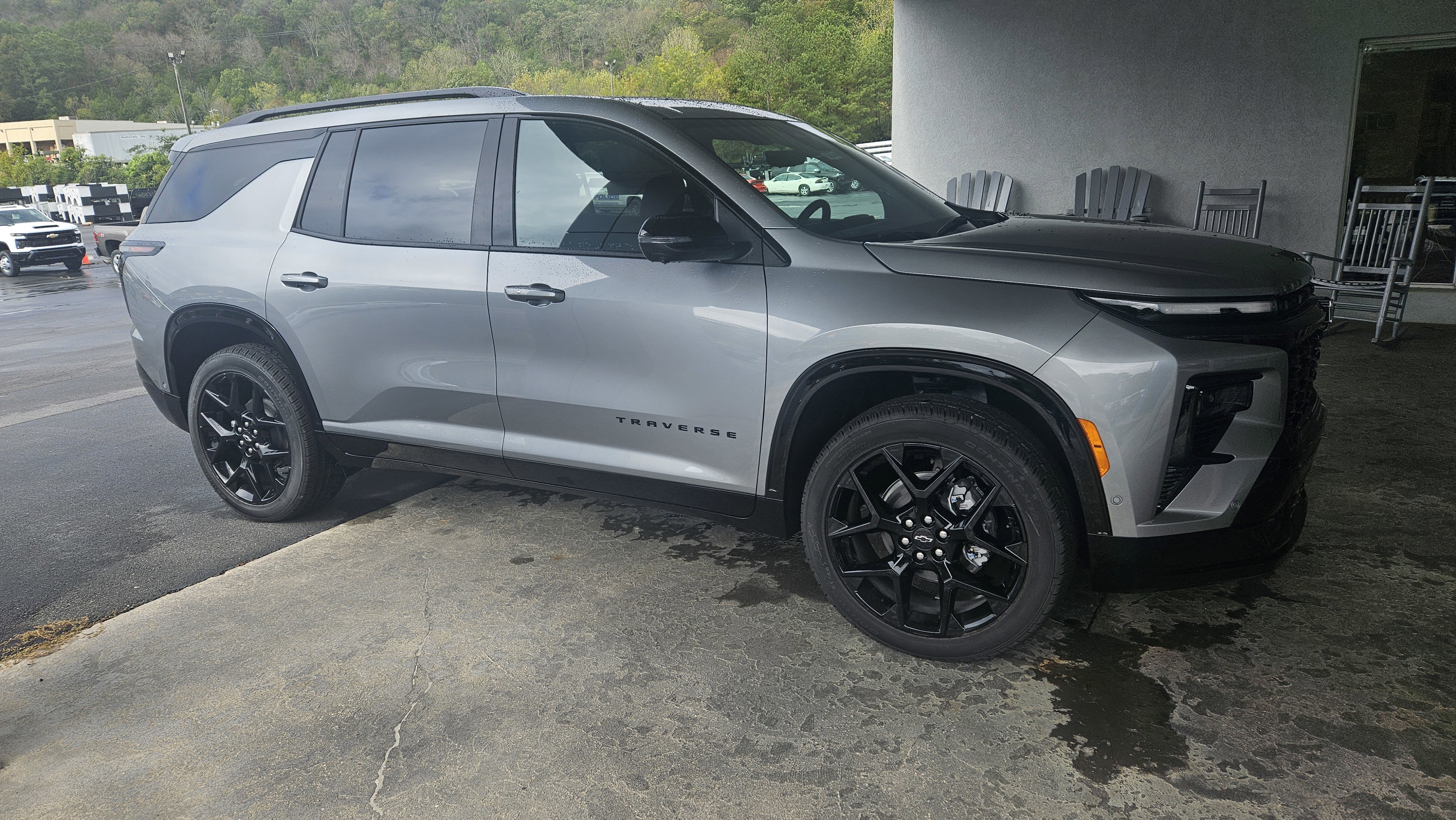 New 2026 Chevrolet Traverse RS image 7