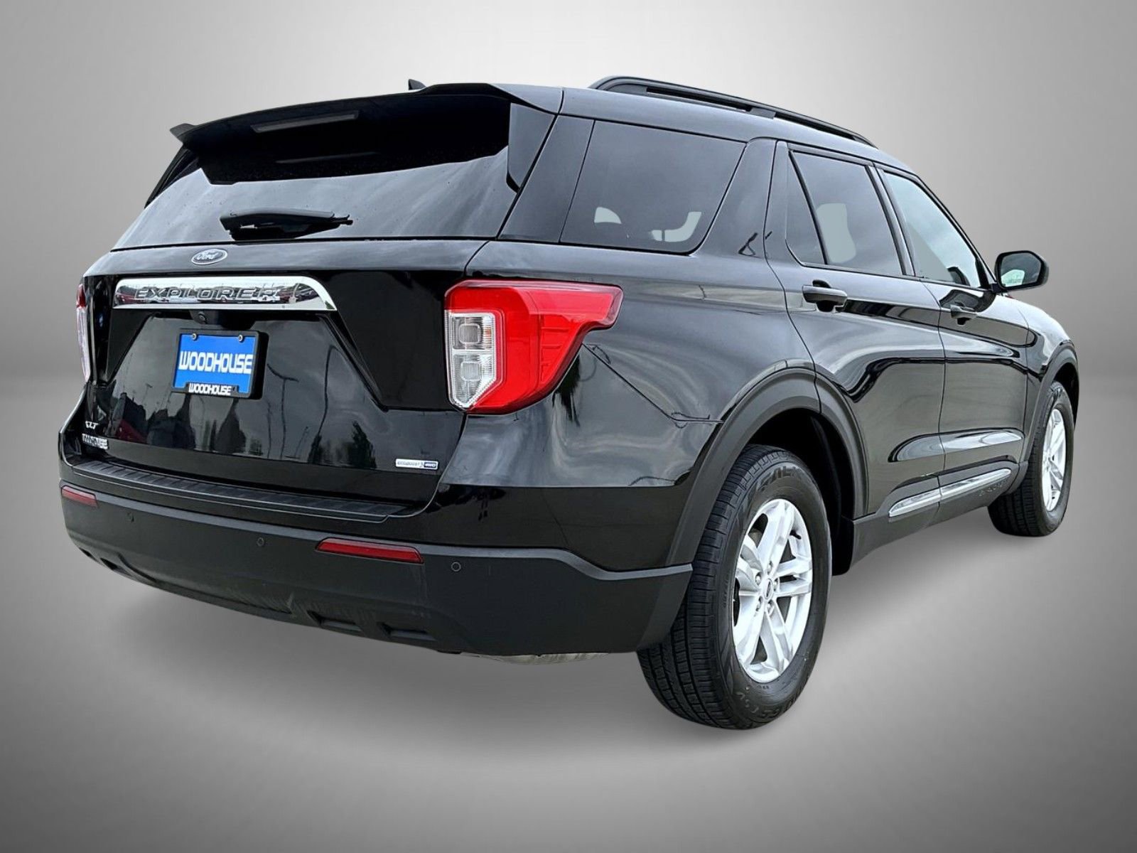 Used 2020 Ford Explorer XLT AWD/4WD image 5
