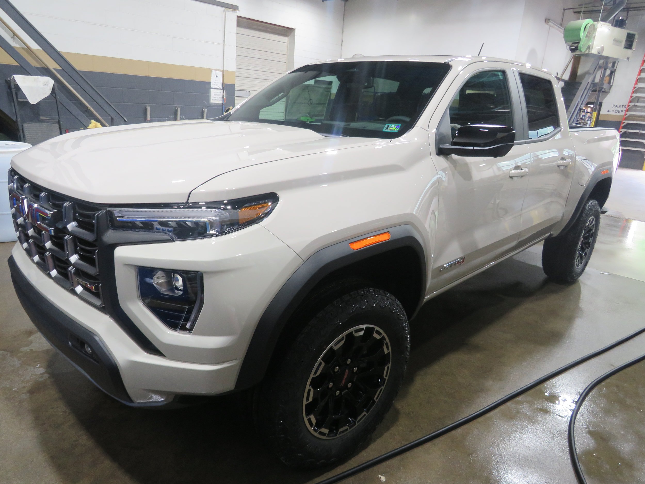New 2026 GMC Canyon AT4 w/ Technology Plus Package AWD/4WD image 3