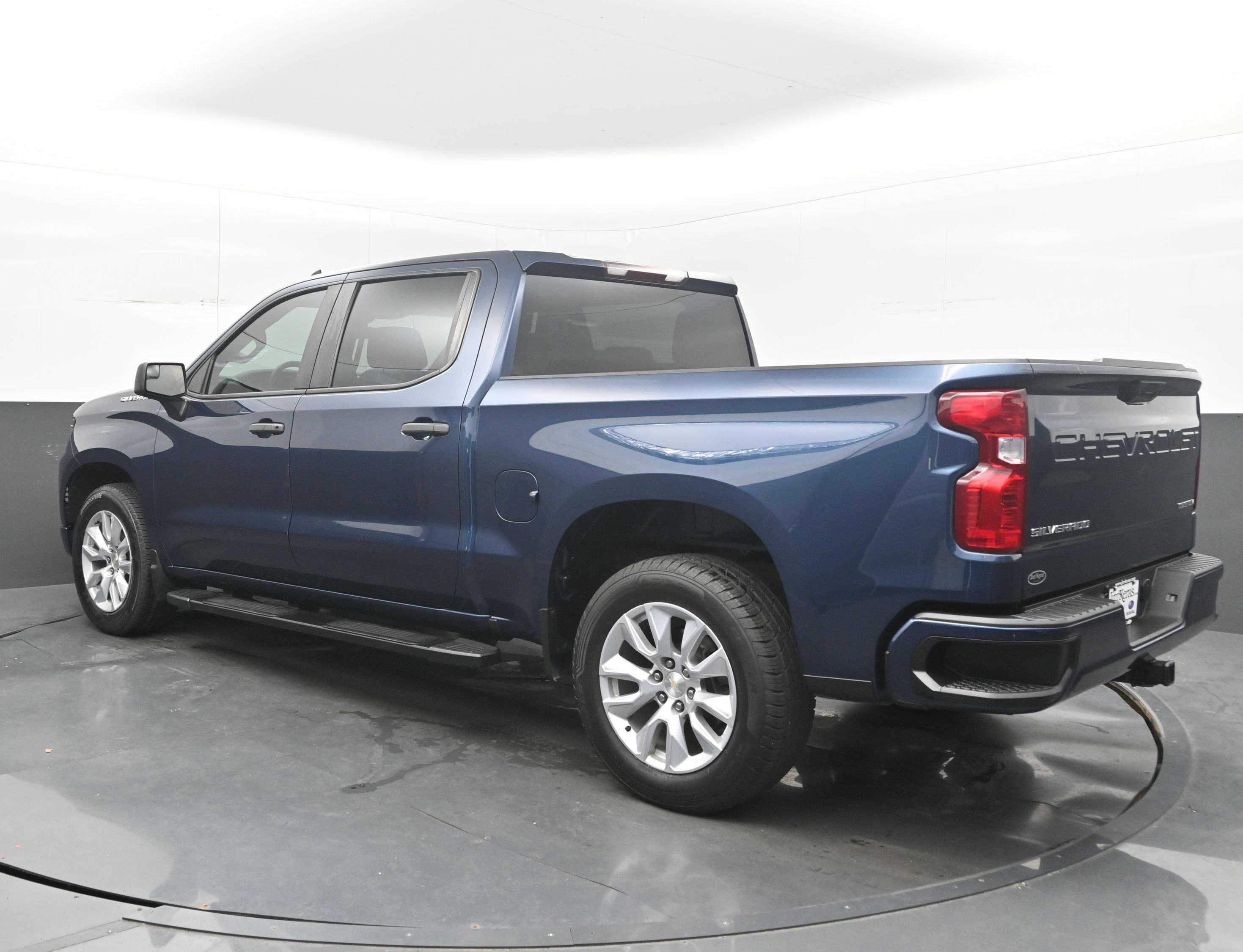 Used 2022 Chevrolet Silverado 1500 Custom RWD image 8