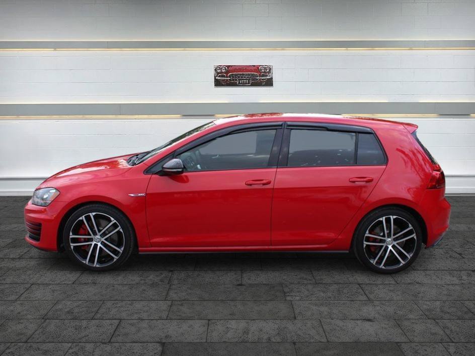Used 2017 Volkswagen GTI Sport FWD image 4