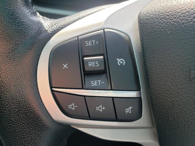 Used 2021 Ford Explorer XLT image 23