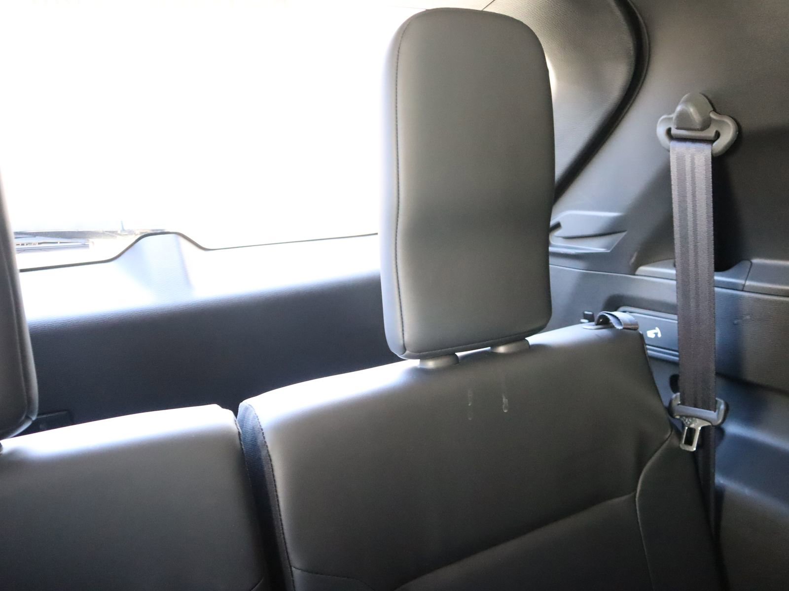 Used 2025 Mitsubishi Outlander AWD image 49