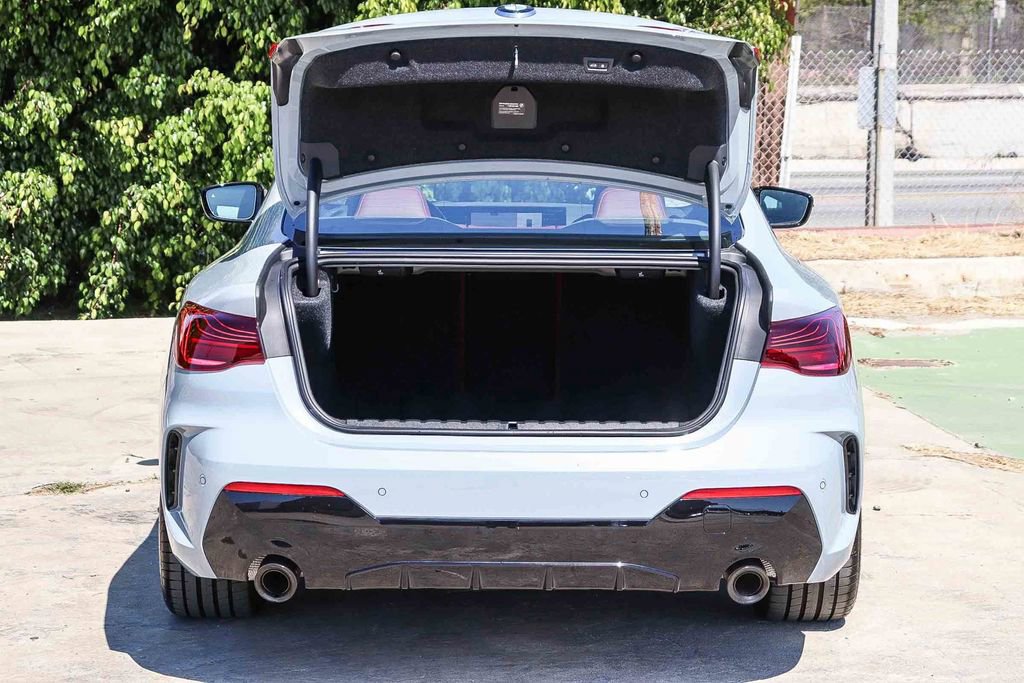 Used 2026 BMW 430i Coupe w/ M Sport Package RWD image 30