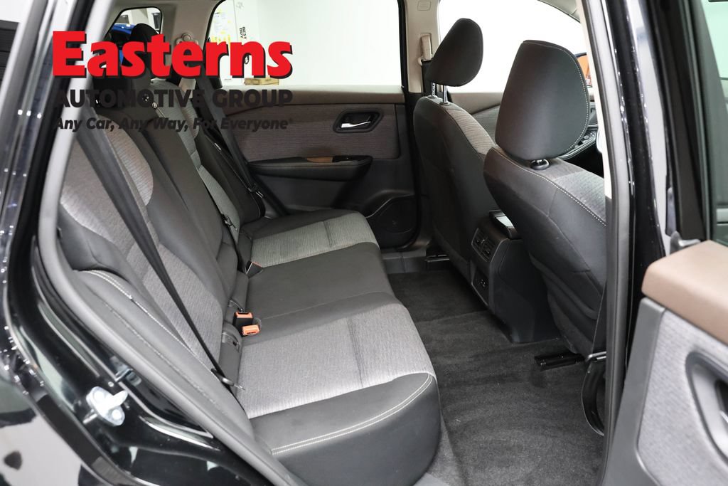 Used 2023 Nissan Rogue SV AWD/4WD image 20